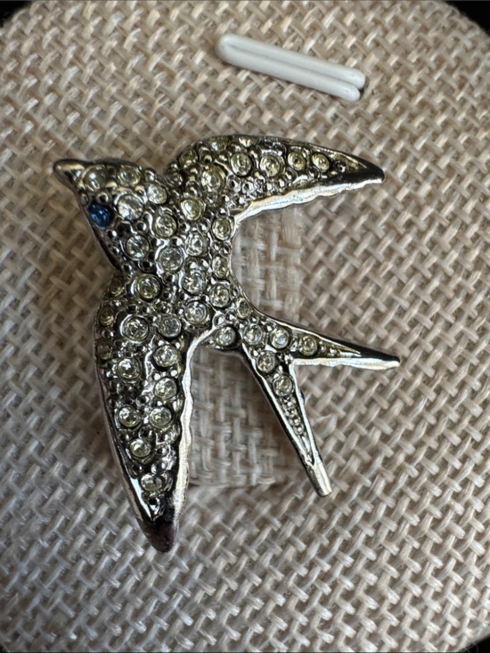 VTG Avon Smithsonian Swallow Bird Brooch Pin Silver Tone Pave Rhinestone 1990s